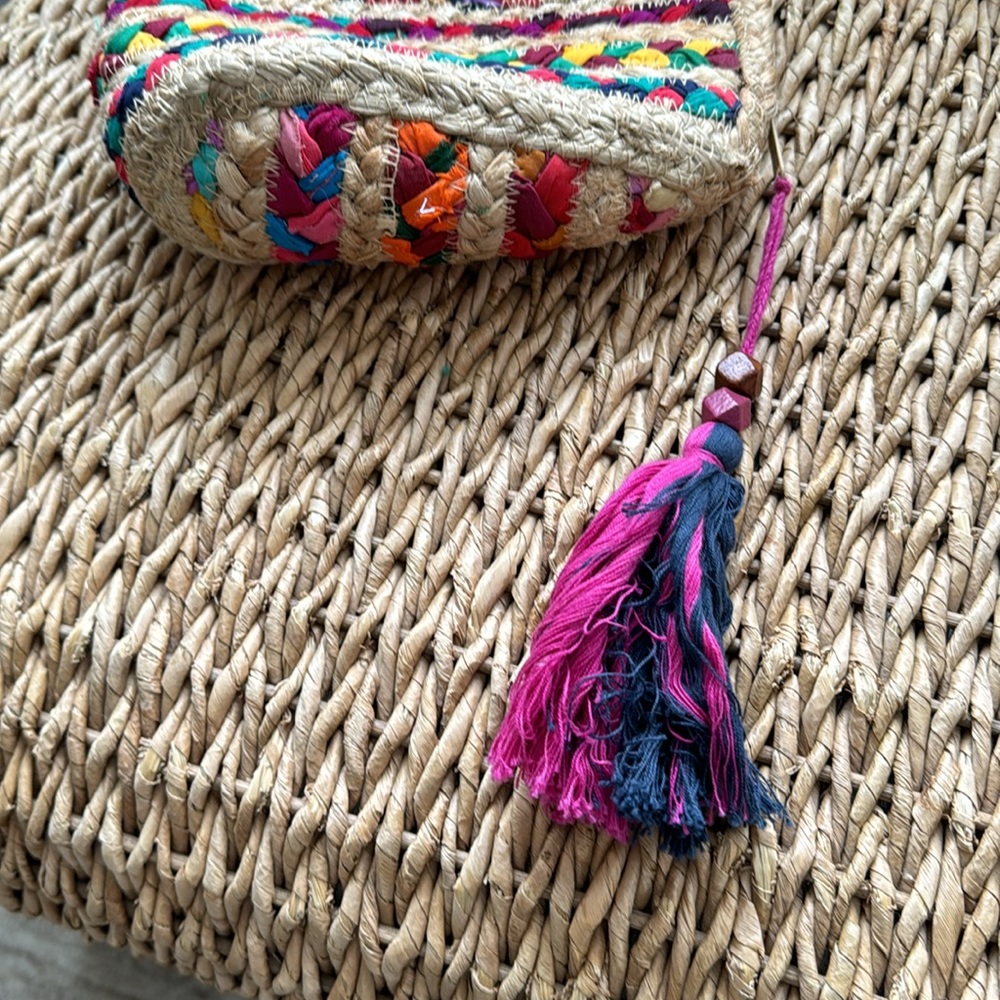 Straw clutch - Picture 3 of 3